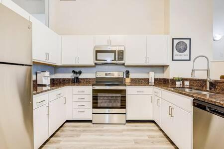 Cozysuites - 2Br With Direct Skybridge Access #1 Indianapolis Eksteriør bilde